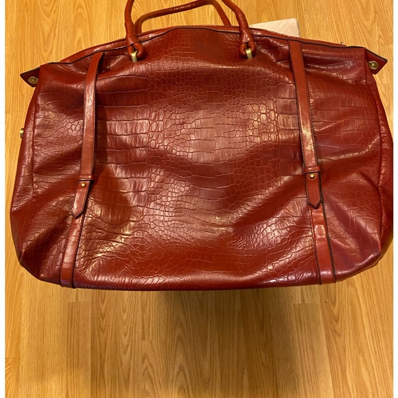 Bueno red faux leather travel bag - Picture 3 of 16